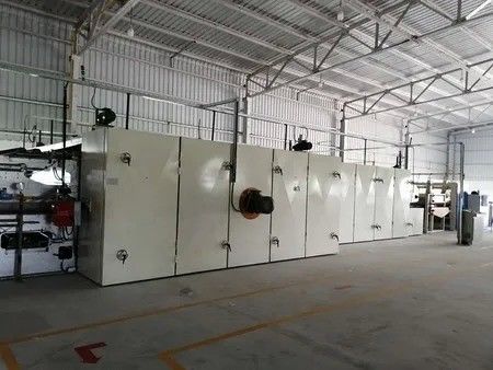 Máquina de ligação térmica de alta uniformidade Loft Linha de produção de banho aquecido isolado